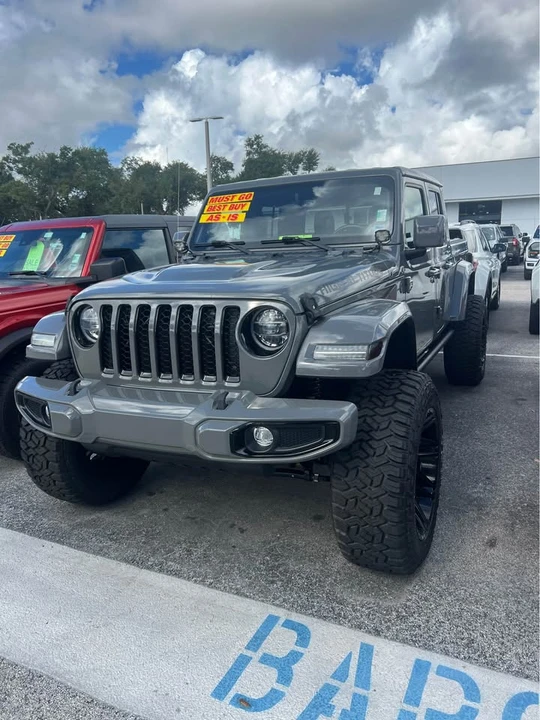 2022 Jeep JT Gladiator - Image 2 of 6