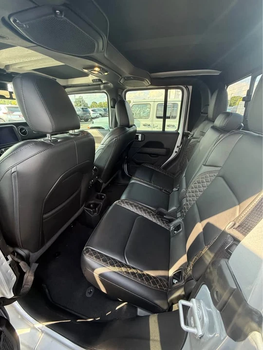 2022 Jeep JT Gladiator - Image 10 of 10