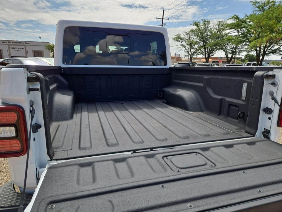 2022 Jeep JT Gladiator - Image 10 of 10