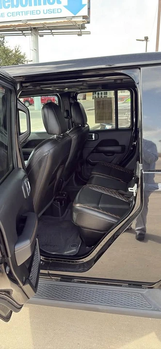 2022 Jeep JT Gladiator - Image 8 of 10