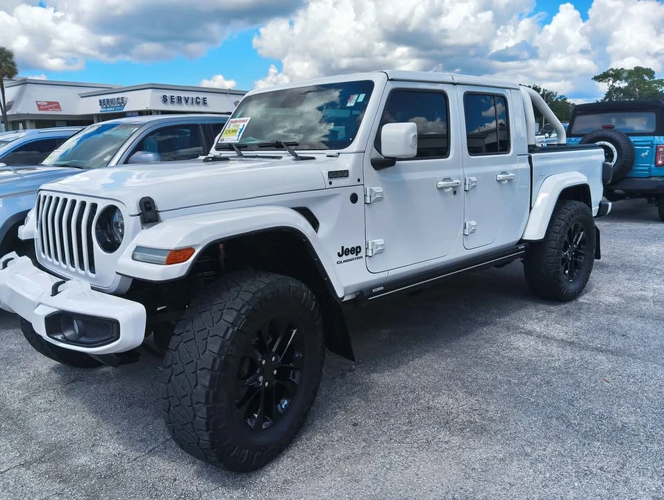 2022 Jeep JT Gladiator - Image 3 of 11