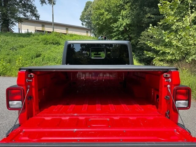 2022 Jeep JT Gladiator - Image 9 of 31
