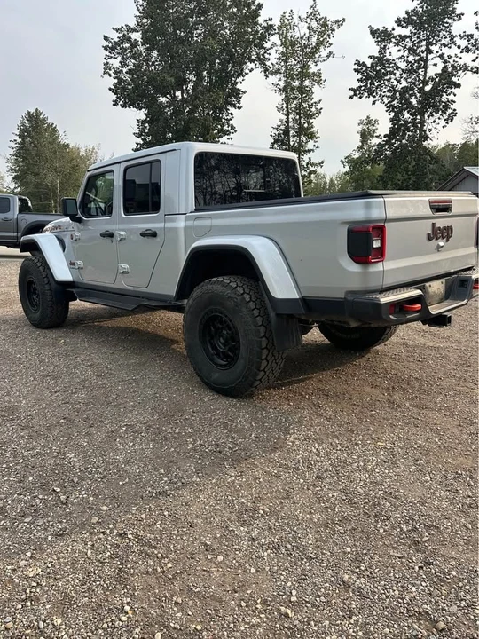 2022 Jeep JT Gladiator - Image 4 of 6