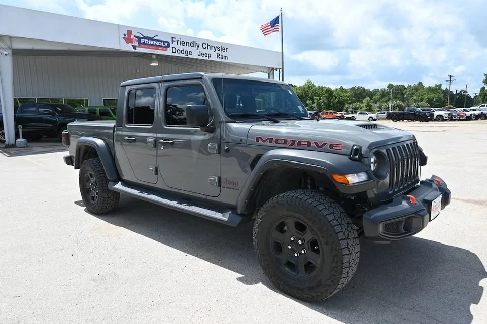 2022 Jeep JT Gladiator - Image 2 of 8