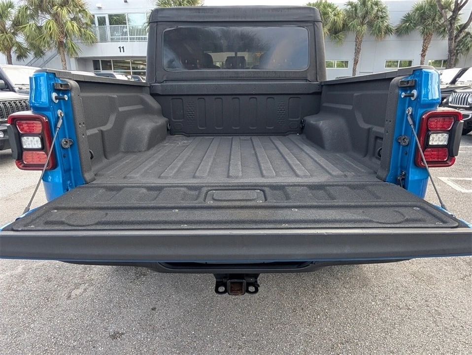 2022 Jeep JT Gladiator - Image 11 of 12