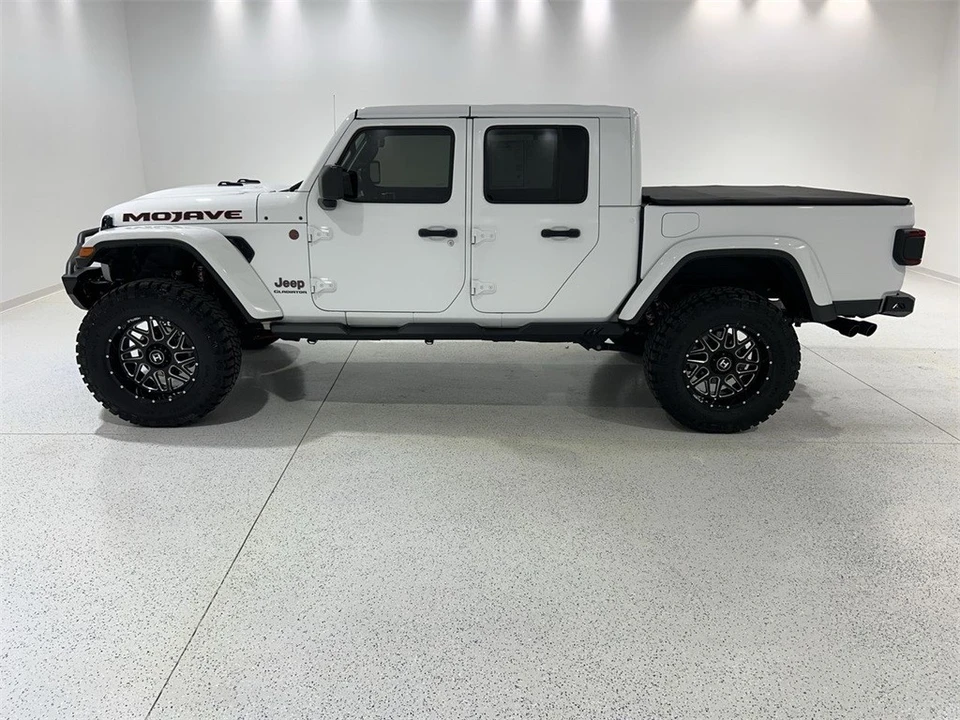 2022 Jeep JT Gladiator - Image 2 of 12