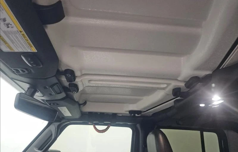 2022 Jeep JT Gladiator - Image 3 of 10