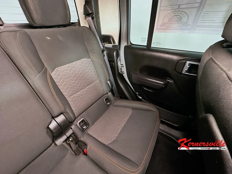 2022 Jeep JT Gladiator - Image 14 of 24