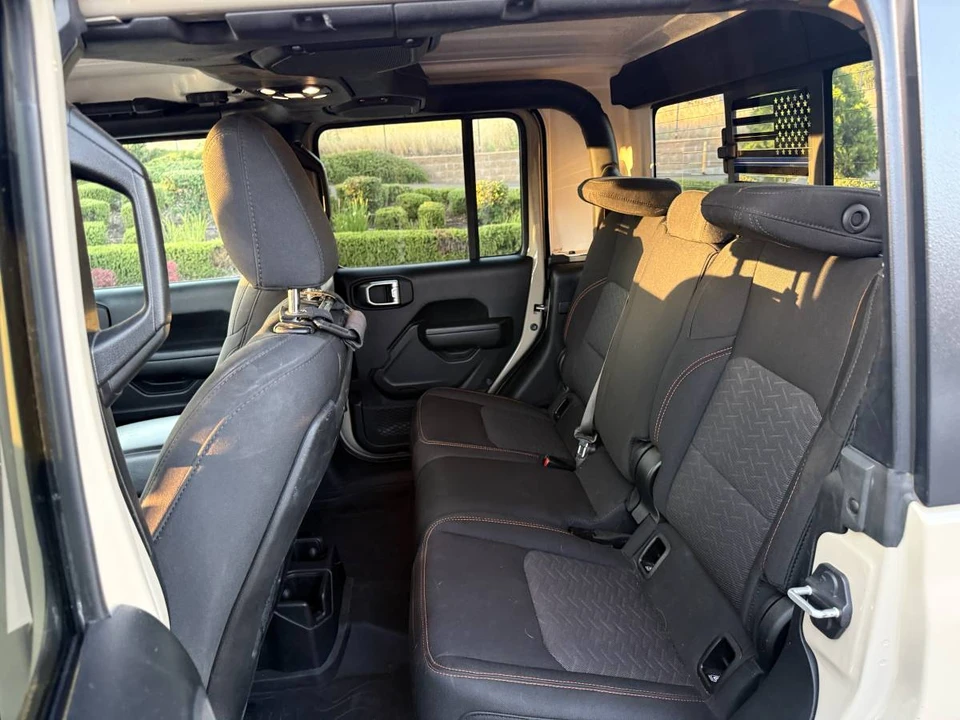 2022 Jeep JT Gladiator - Image 18 of 19
