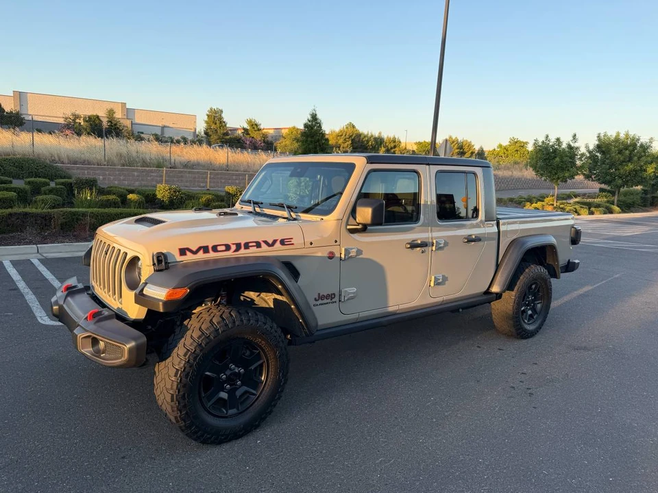 2022 Jeep JT Gladiator - Image 9 of 19