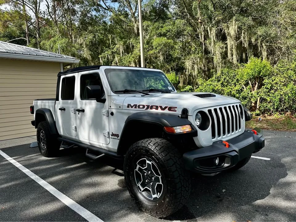 2022 Jeep JT Gladiator - Image 11 of 18