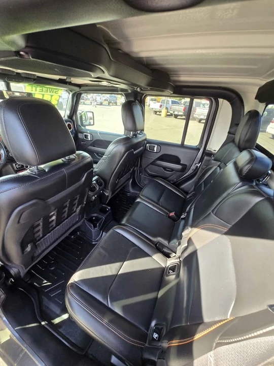 2022 Jeep JT Gladiator - Image 13 of 15