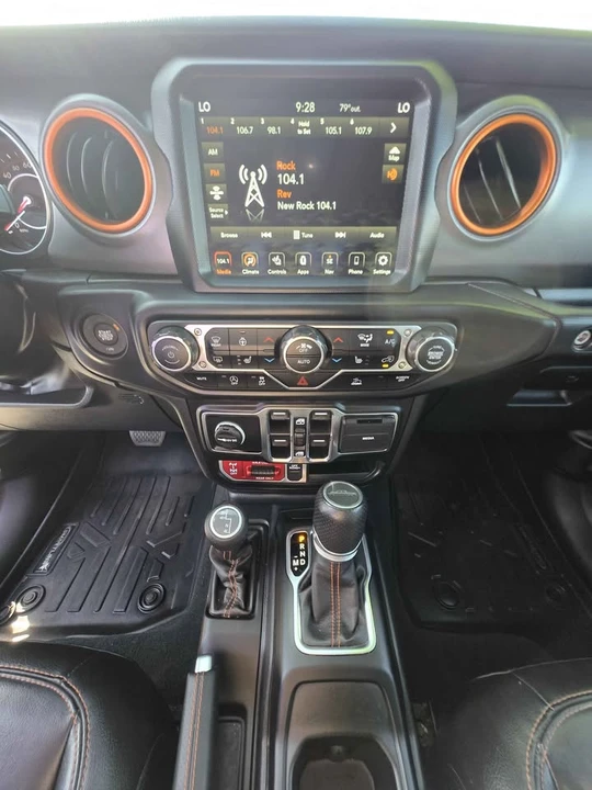 2022 Jeep JT Gladiator - Image 12 of 15