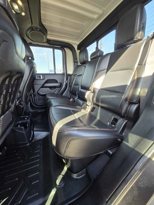 2022 Jeep JT Gladiator - Image 14 of 15