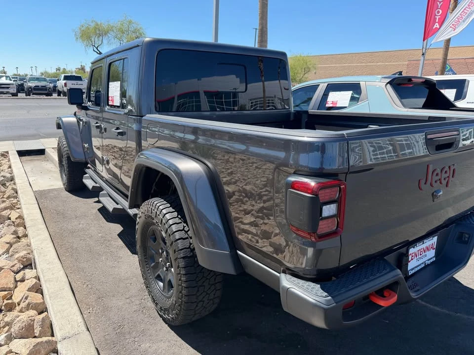 2022 Jeep JT Gladiator - Image 2 of 2