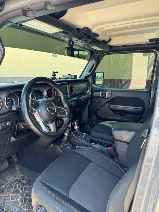 2022 Jeep JT Gladiator - Image 9 of 10