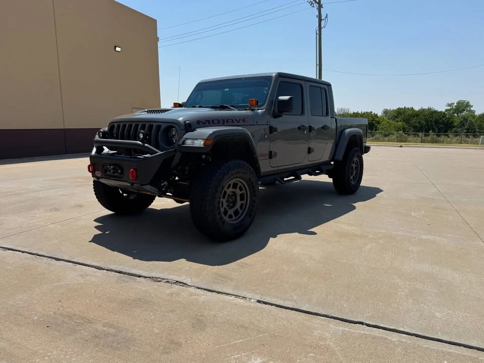 2022 Jeep JT Gladiator - Image 2 of 10