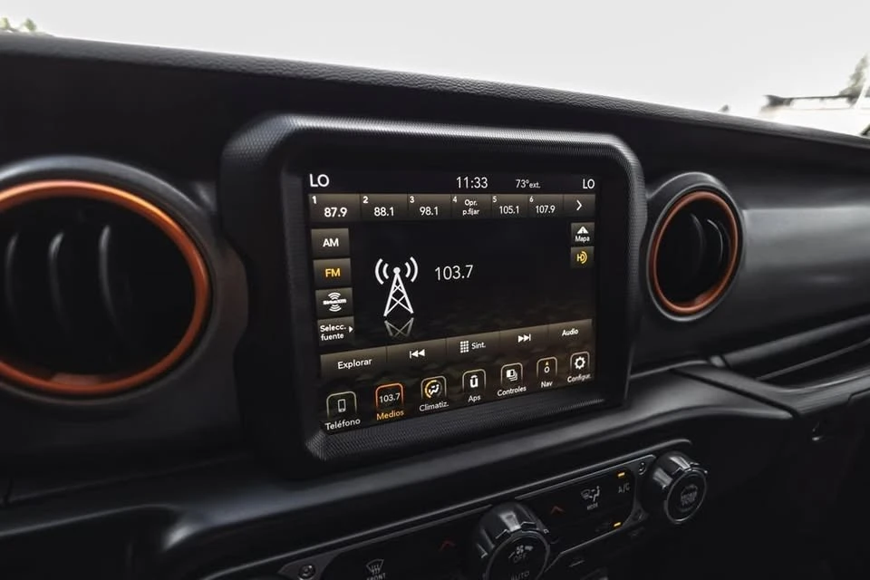 2022 Jeep JT Gladiator - Image 14 of 20