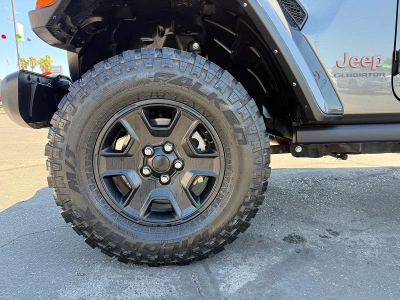 2022 Jeep JT Gladiator - Image 15 of 18