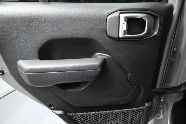 2022 Jeep JT Gladiator - Image 11 of 20