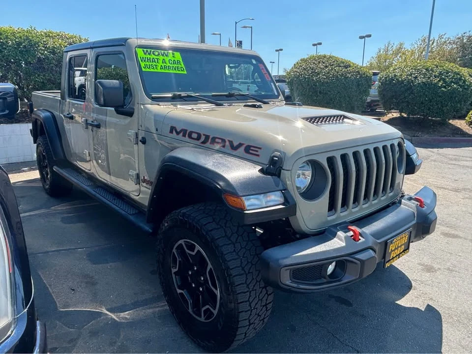 2022 Jeep JT Gladiator - Image 2 of 9