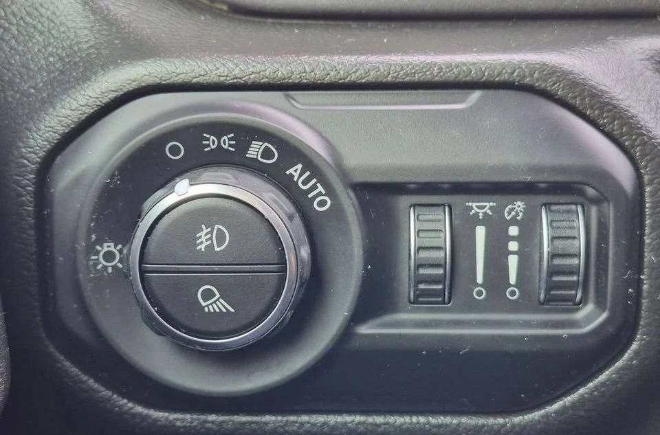 2022 Jeep JT Gladiator - Image 18 of 20