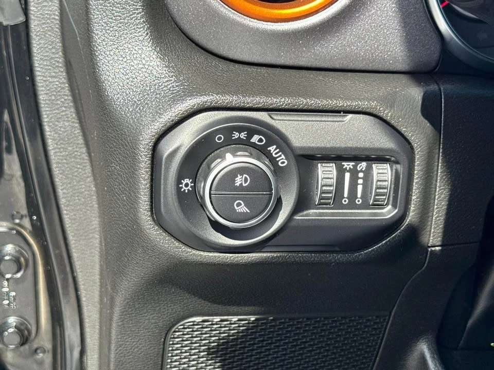 2022 Jeep JT Gladiator - Image 11 of 14