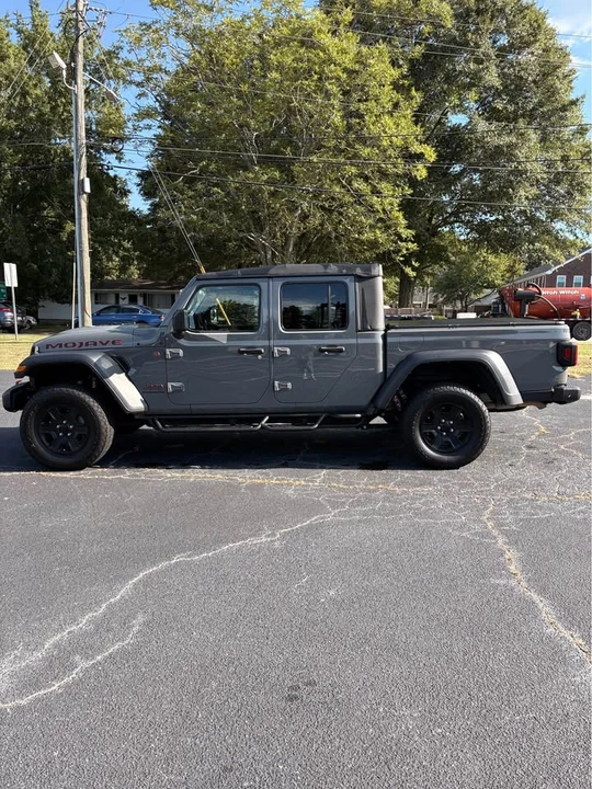 2022 Jeep JT Gladiator - Image 2 of 11
