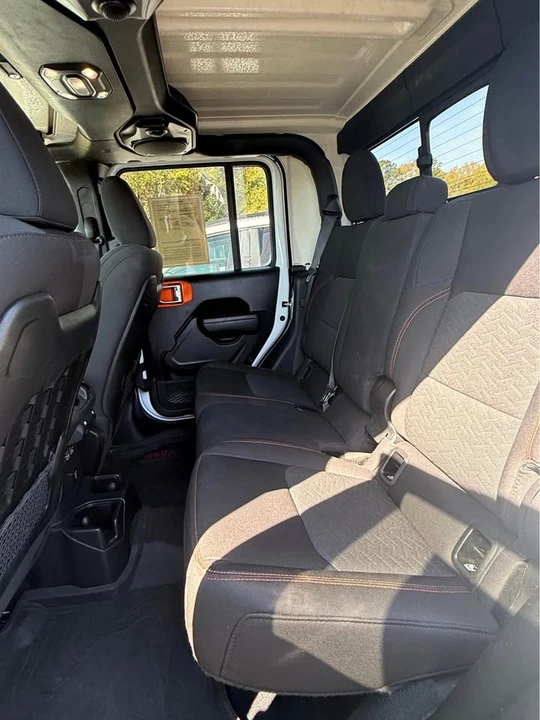 2022 Jeep JT Gladiator - Image 6 of 7
