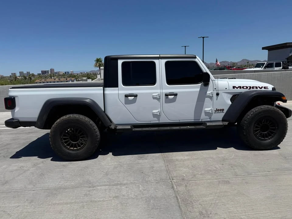 2022 Jeep JT Gladiator - Image 2 of 8