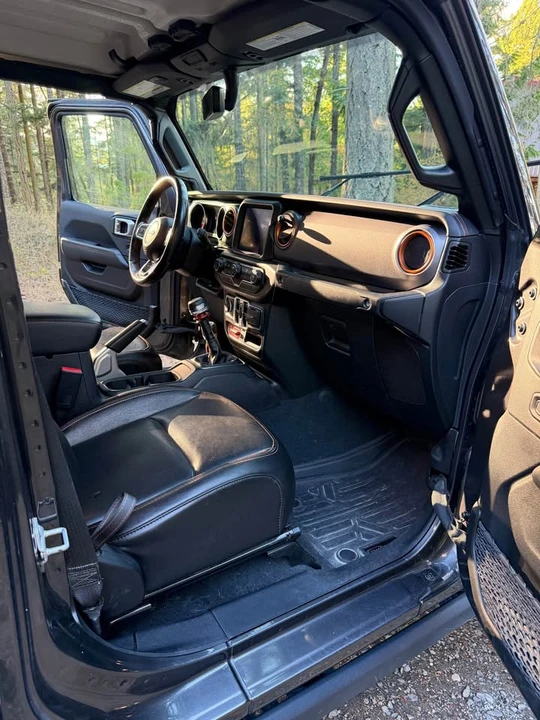 2022 Jeep JT Gladiator - Image 6 of 9