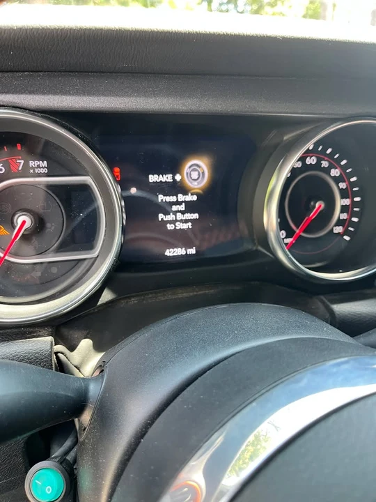 2022 Jeep JT Gladiator - Image 4 of 11