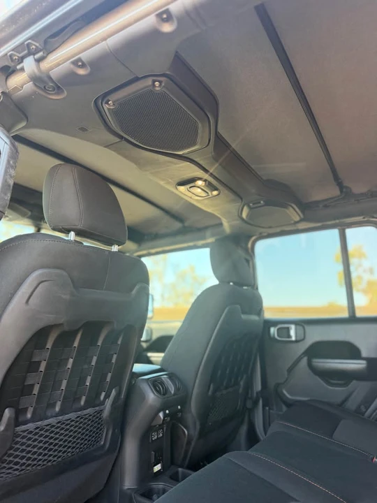 2022 Jeep JT Gladiator - Image 17 of 18