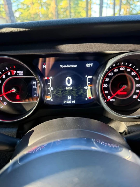 2022 Jeep JT Gladiator - Image 8 of 9