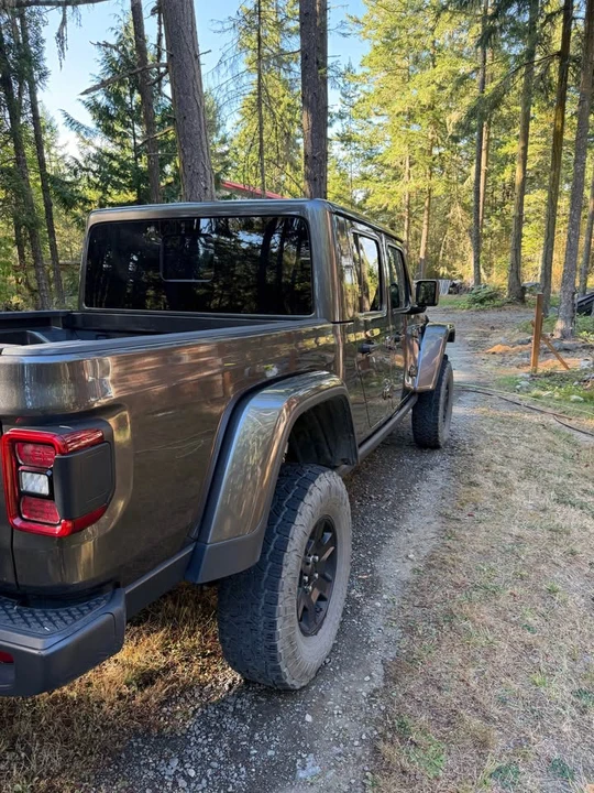 2022 Jeep JT Gladiator - Image 3 of 9