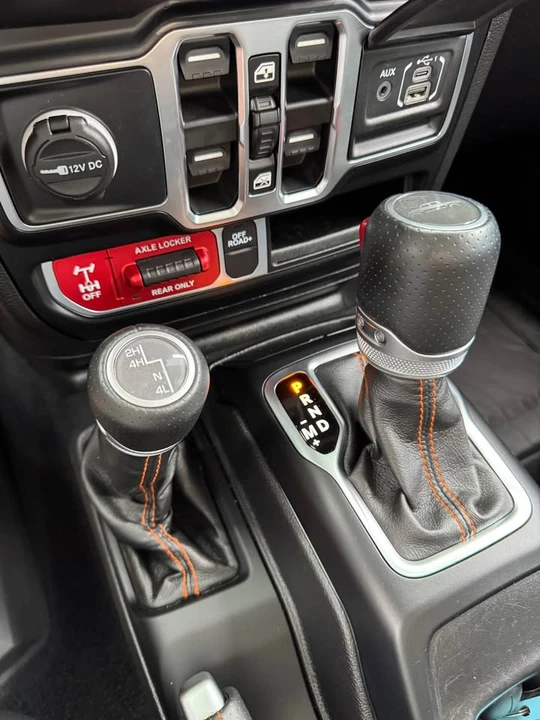 2022 Jeep JT Gladiator - Image 15 of 20