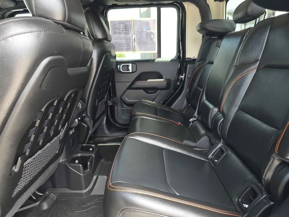 2022 Jeep JT Gladiator - Image 14 of 19