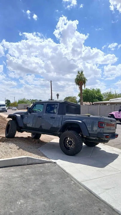 2022 Jeep JT Gladiator - Image 6 of 12