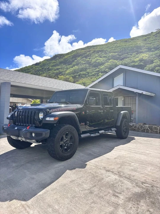 2022 Jeep JT Gladiator - Image 2 of 9