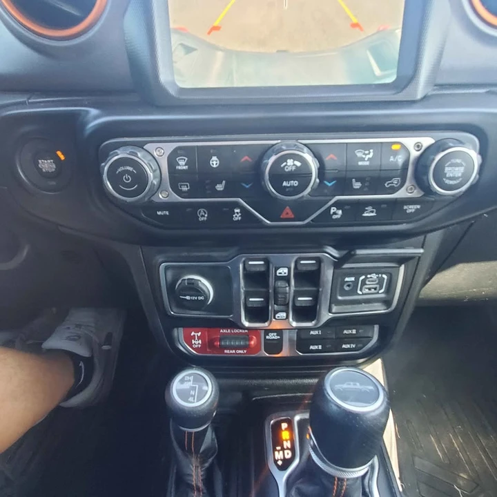 2022 Jeep JT Gladiator - Image 14 of 15