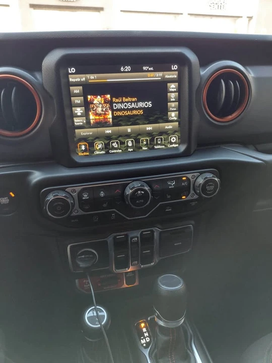 2022 Jeep JT Gladiator - Image 12 of 14
