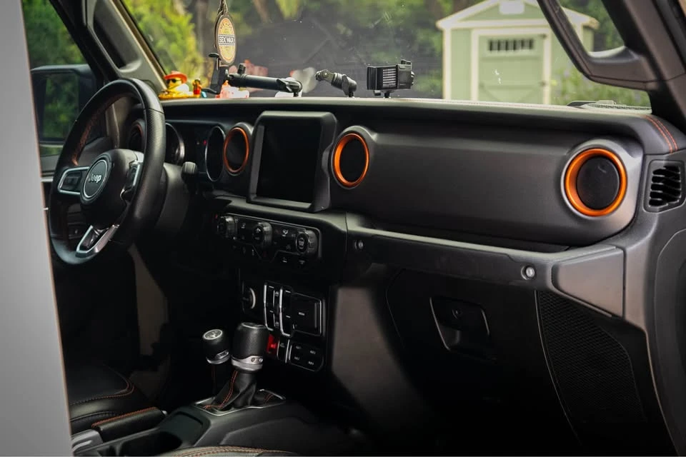 2022 Jeep JT Gladiator - Image 17 of 19