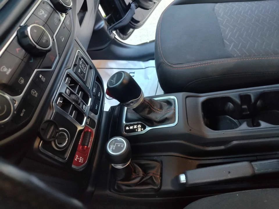 2022 Jeep JT Gladiator - Image 11 of 18