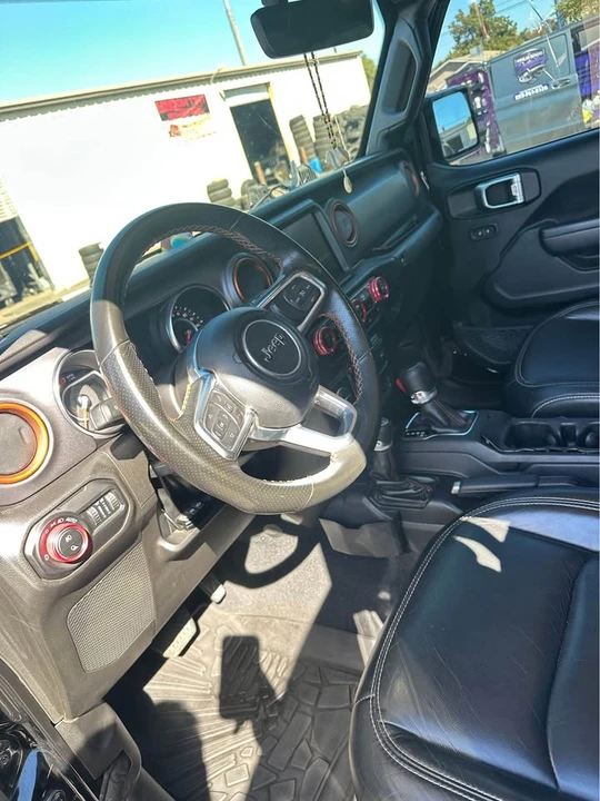 2022 Jeep JT Gladiator - Image 16 of 19