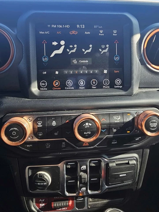 2022 Jeep JT Gladiator - Image 15 of 17