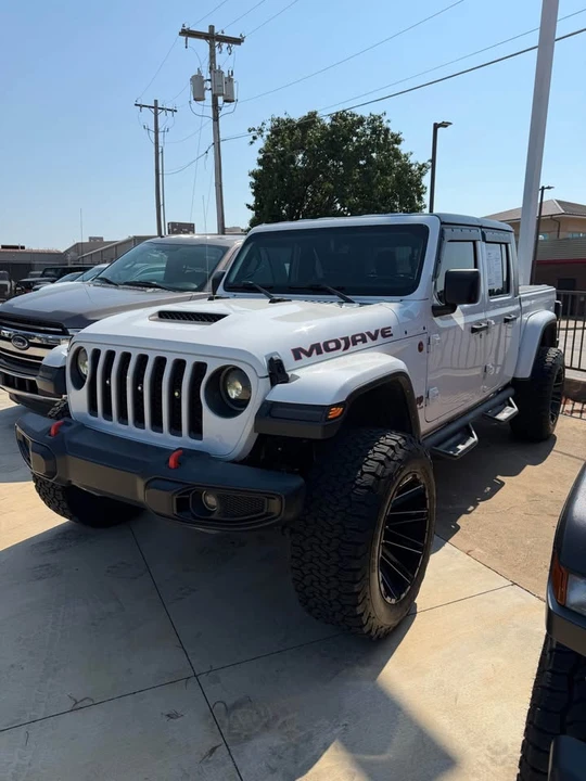 2022 Jeep JT Gladiator - Image 2 of 10