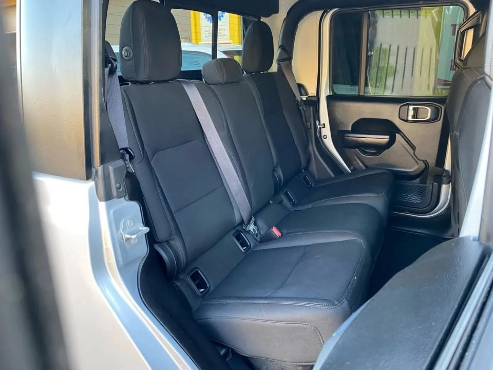 2022 Jeep JT Gladiator - Image 18 of 20