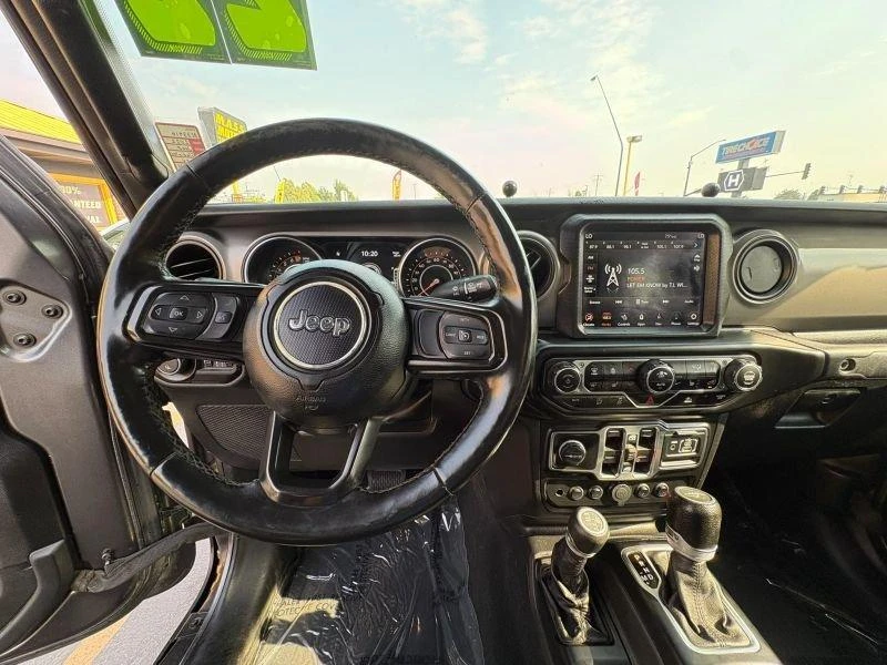 2022 Jeep JT Gladiator - Image 12 of 17