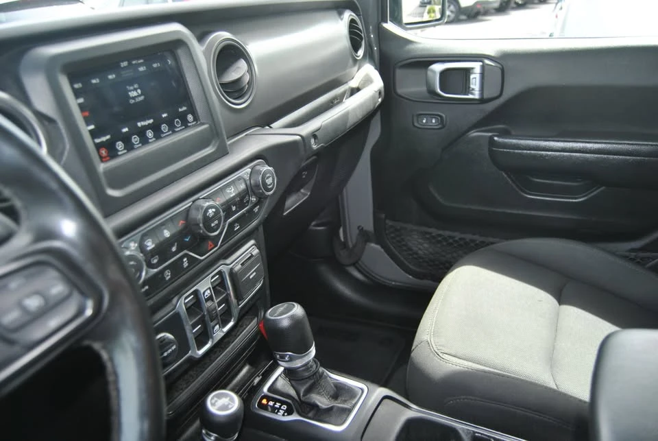 2022 Jeep JT Gladiator - Image 15 of 19