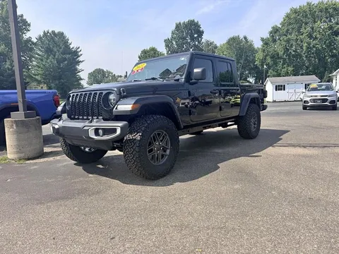 2022 Jeep Gladiator Sport S